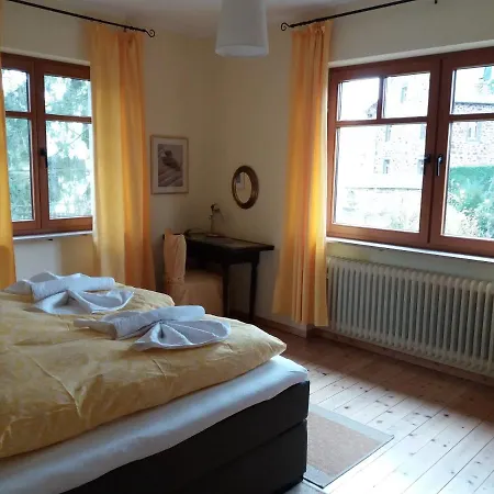 Zur Burg Eltz Apartment *
