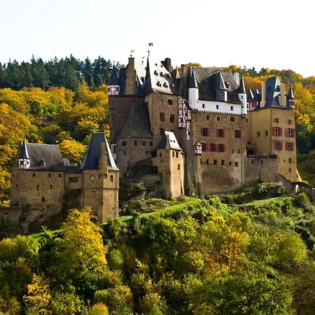 Zur Burg Eltz Appartement *