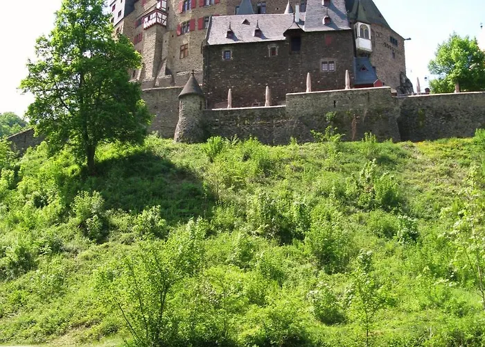 아파트 Zur Burg Eltz *