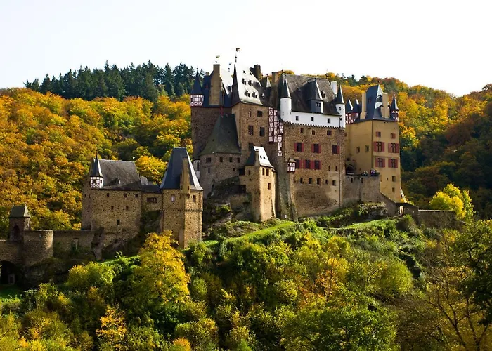 Zur Burg Eltz 아파트 *